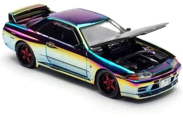 Alt view image 2 of 6 - Skyline GT-R (BNR32) RHD Chameleon Chrome with Carbon Hood "APA XPO 2025 Exclusive" 1/64 Diecast Model Car by Pop Race