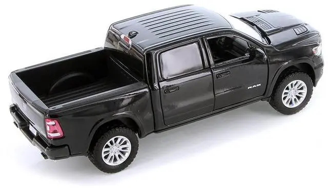 Alt view image 4 of 6 - 2019 RAM 1500 Laramie Crew Cab Pickup Truck Black 1/24 Diecast Model Car by Motormax