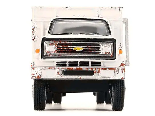Alt view image 5 of 6 - 1980 Chevrolet C-70 Grain Truck White (Weathered) "S.D. Trucks" Series 20 1/64 Scale Diecast Model Cars by Greenlight