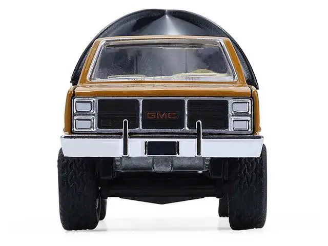 Alt view image 5 of 6 - 1986 GMC Sierra Lifted Truck Desert Sand and Doeskin Tan with Truck Bed Tent 1/64 Scale Diecast Model Cars by Greenlight