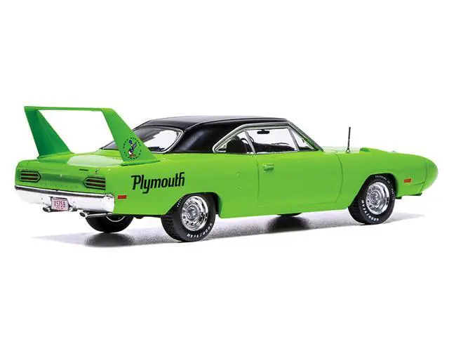 Alt view image 3 of 6 - 1970 Plymouth Road Runner Superbird Green with Black Vinyl Top 1/43 Diecast Model by IXO Models