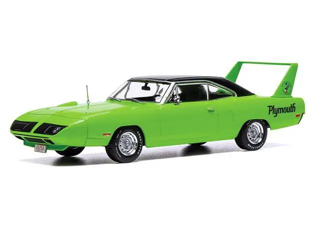 Alt view image 4 of 6 - 1970 Plymouth Road Runner Superbird Green with Black Vinyl Top 1/43 Diecast Model by IXO Models