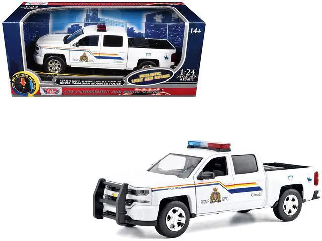 Main image of 2017 Chevrolet Silverado 1500 LT Z71 Crew Cab Pickup Truck White with Lights and Sounds 1/27 Diecast Model Car by Motormax