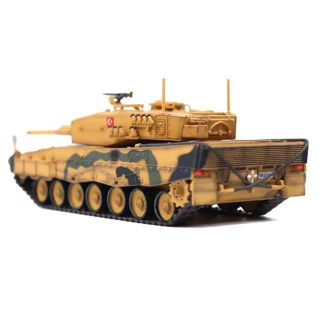 Alt view image 3 of 6 - Leopard 2A4 Main Battle Tank "Turkey-Syrian Border" (2016) Turkish Army "Armor Premium" Series 1/72 Diecast Model by Panzerkampf