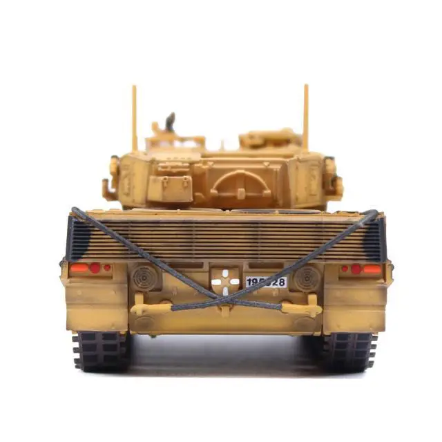 Alt view image 5 of 6 - Leopard 2A4 Main Battle Tank "Turkey-Syrian Border" (2016) Turkish Army "Armor Premium" Series 1/72 Diecast Model by Panzerkampf