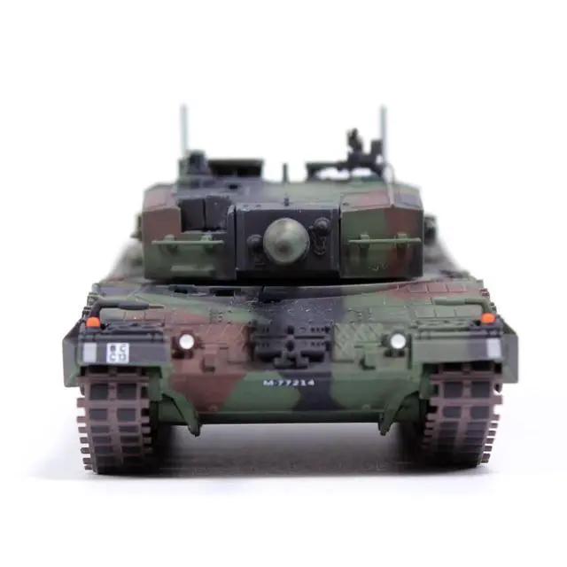 Alt view image 5 of 6 - Leopard 2A4 Main Battle Tank "Thun, Switzerland" (2006) Swiss Army "Armor Premium" Series 1/72 Diecast Model by Panzerkampf