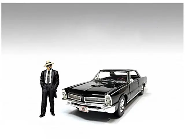 Main image of "Hanging Out 3" Figure #5 for 1/18 Scale Models by American Diorama