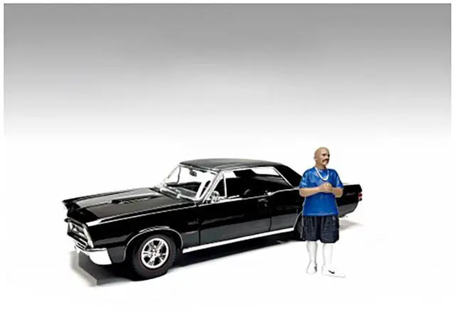 Main image of "Hanging Out 3" Figure #3 for 1/18 Scale Models by American Diorama