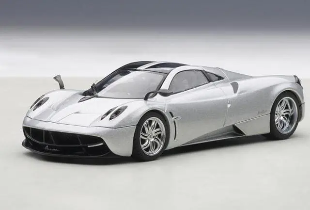 Main image of Pagani Huayra Metallic Silver 1/43 Diecast Model Car by Autoart