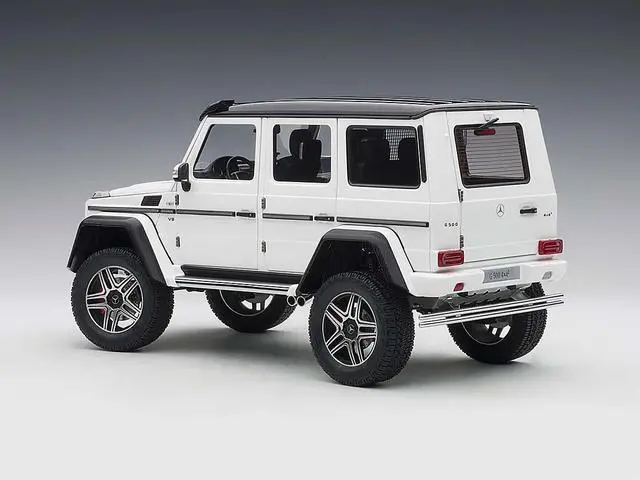 Alt view image 4 of 9 - Mercedes Benz G500 4X4 2 Gloss White 1/18 Model Car by Autoart