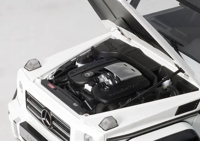 Alt view image 2 of 9 - Mercedes Benz G500 4X4 2 Gloss White 1/18 Model Car by Autoart
