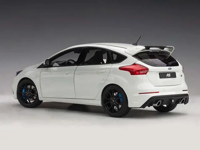 Alt view image 4 of 6 - 2016 Ford Focus RS Frozen White 1/18 Model Car by Autoart