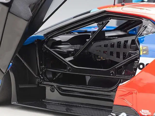 Alt view image 3 of 6 - Ford GT #67 Harry Tincknell - Andy Priaulx - Pipo Derani 24H Le Mans (2017) 1/18 Model Car by Autoart