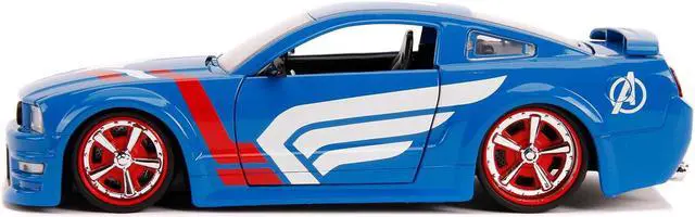 Alt view image 7 of 8 - 2006 Ford Mustang GT with Captain America Diecast Figurine "Avengers" "Marvel" Series 1/24 Diecast Model Car by Jada