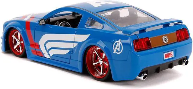 Alt view image 8 of 8 - 2006 Ford Mustang GT with Captain America Diecast Figurine "Avengers" "Marvel" Series 1/24 Diecast Model Car by Jada