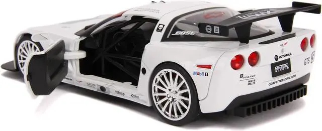 Alt view image 4 of 6 - 2005 Chevrolet Corvette C6-R #3 O. Beretta - O. Gavin "Compuware" White "Bigtime Muscle" 1/24 Diecast Model Car by Jada