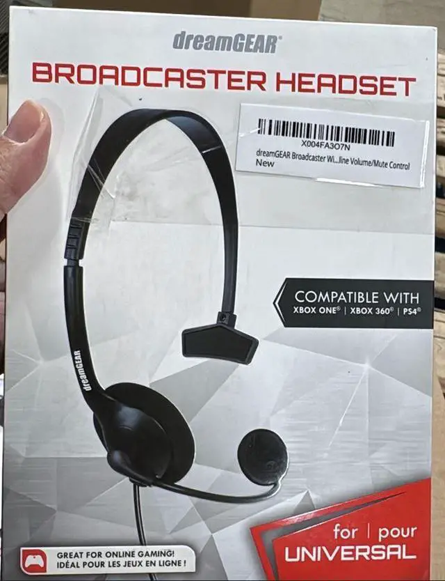 Main image of dreamGEAR Broadcaster Headset, compatible with Xbox One, Xbox 360, and PS4