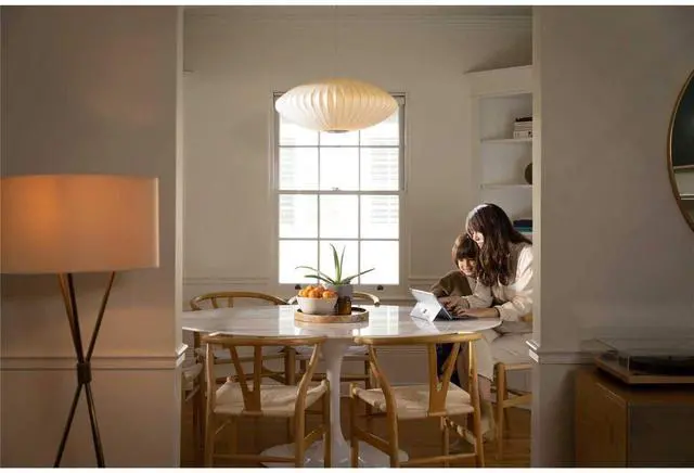 Alt view image 5 of 5 - Microsoft Surface Go 2 10.5" Core m3-8100Y 1.1GHz 8GB RAM 64GB SSD RRX-00001 - Platinum