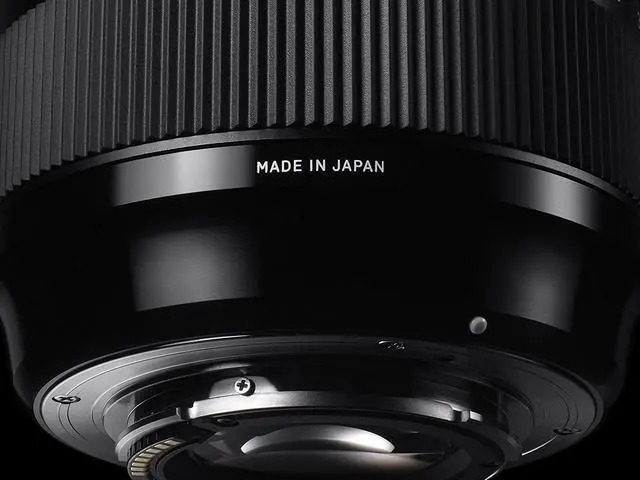 Alt view image 10 of 20 - Sigma 24-35mm F/2 DG HSM ART Lens for Canon Digital SLR Cameras #588954
