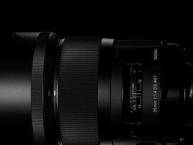 Alt view image 4 of 20 - Sigma 35mm F1.4 ART DG HSM Lens for Canon (340101)