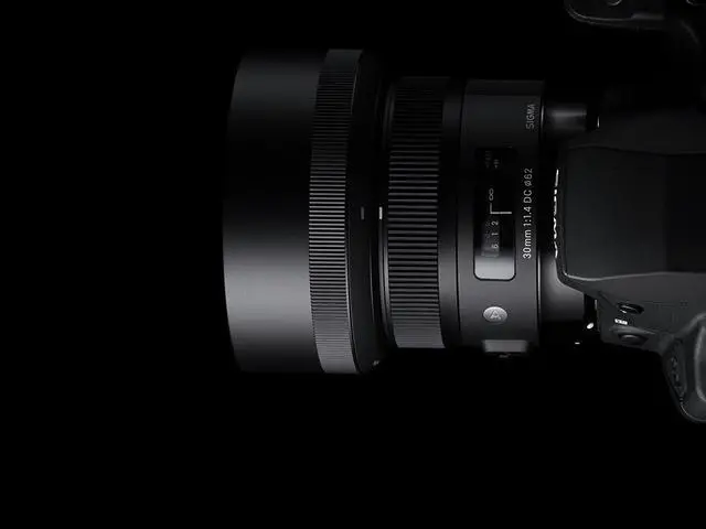 Alt view image 14 of 20 - Sigma 30mm F1.4 Art DC HSM Lens for Canon (301101)