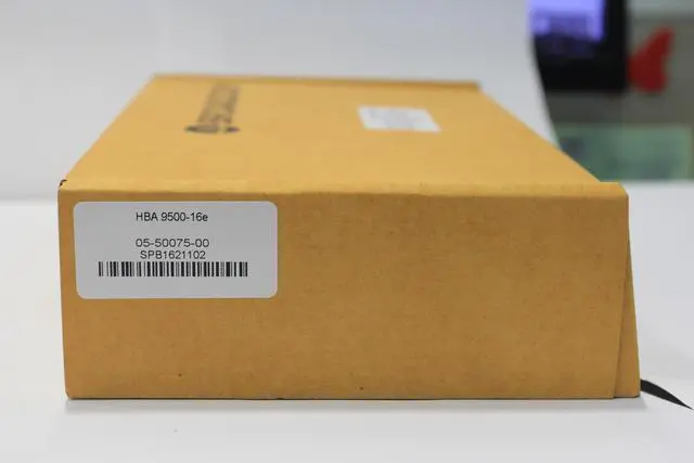 Alt view image 4 of 5 - Broadcom HBA 9500-16e interface cards/adapter SAS - 05-50075-00