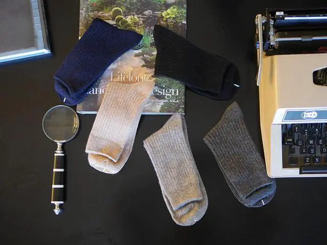 Alt view image 2 of 4 - Lian LifeStyle Men's 4 Pairs Wool Crew Socks Sweat Absorbent- Great Activewear For Fun Sports, all Season&Weather HR16114 Size 6-9 - Assorted Color