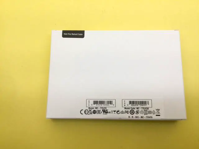 Main image of Samsung 870 EVO 4TB 6Gbps SATA 2.5 Inch Internal SSD MZ-77E4T0E New Sealed - OEM