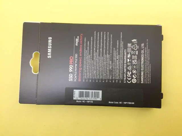 Alt view image 2 of 4 - SAMSUNG 990 PRO M.2 2280 1TB PCIe 4.0 NVMe V-NAND SSD MZ-V9P1T0B/AM New