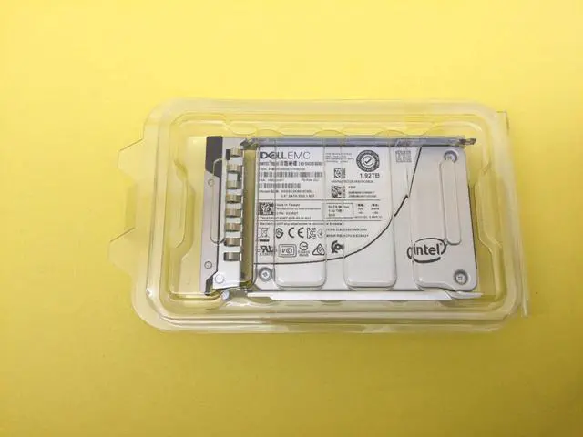 Alt view image 3 of 4 - 33R2T Dell 1.92TB SATA 6Gb/s Read Intensive 2.5in SSD SSDSC2KB019T8R 033R2T