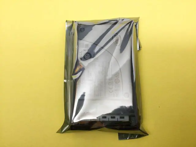 Alt view image 3 of 3 - Dell R3J3Y 1.6TB 6Gbps SATA 2.5'' SSD Intel DC S3520 Series SSDSC2BB016T7R - OEM