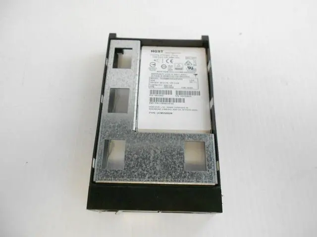 Alt view image 2 of 2 - (NOT FOR HOME PC!) EMC Isilon 118000130-03 800GB SAS SSD Drive 0B33600 403-0156-01 X410 X210 X400