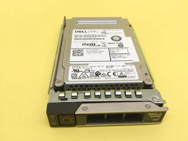 Alt view image 3 of 3 - 8082N Dell 960GB PCIe 4.0 NVMe Read Intensive 2.5" U.2 SSD KCD7XRUG960G New