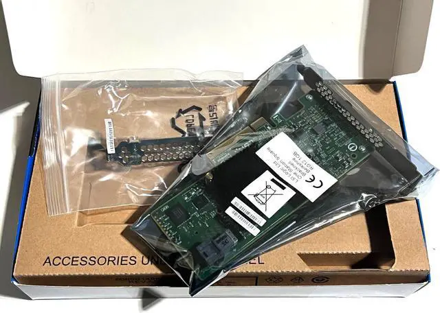 Alt view image 2 of 3 - (NOT FOR HOME PC!) LSI SAS 9300-4i SGL 12GB/S PCI-E SATA + SAS HBA CARD H5-25473-00 LSI00346