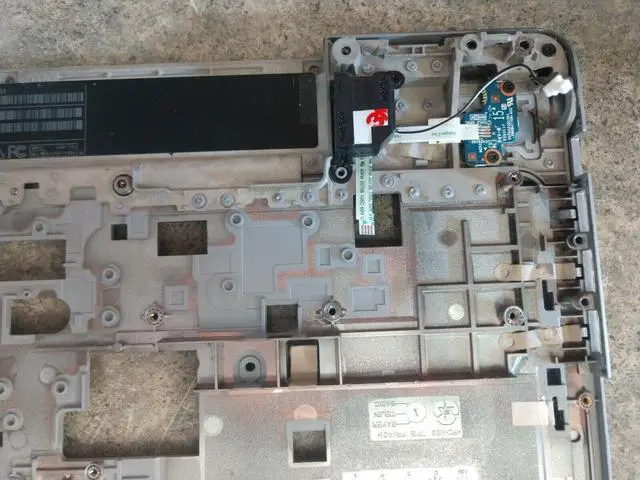 Alt view image 4 of 7 - HP Probook 650 G1 Palmrest and trackpad 738709-001 Good shape, ships quick