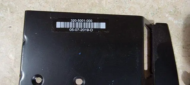 Alt view image 3 of 3 - NVIDIA Quadro Extended Bracket/Screws 320-5001-000 includes the 3 screws