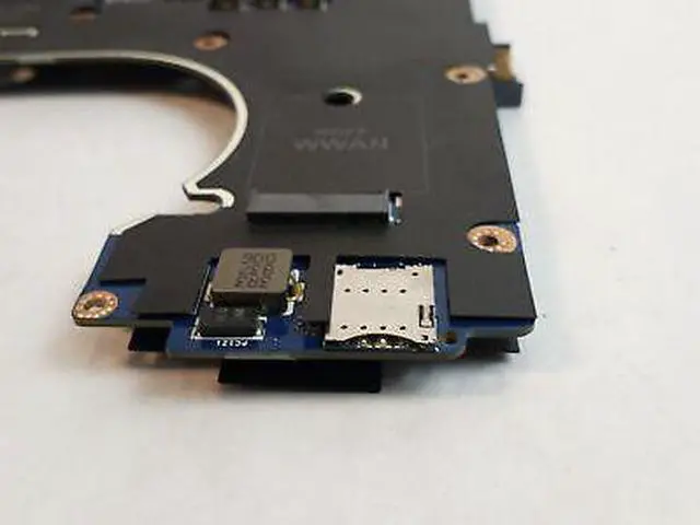 Alt view image 3 of 4 - Dell Precision 7520 2.9 GHz Xeon E3-1545M v5 DDR4 Motherboard JYFWJ