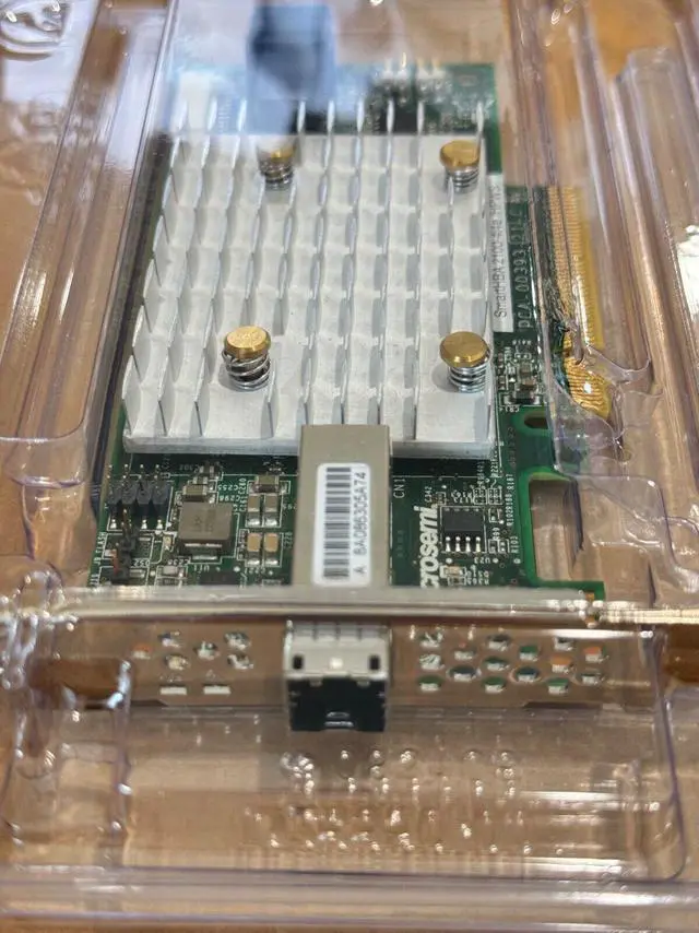 Alt view image 3 of 4 - (NOT FOR HOME PC!) HP SmartHBA 2100-4i4e/HPWS SAS Adapter 858096-001 12GB/s X8 PCIe Raid