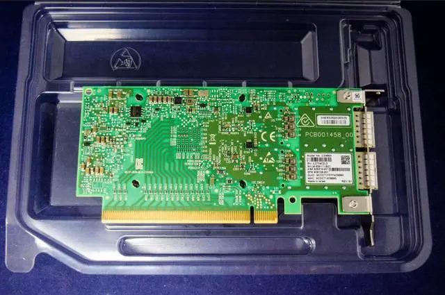 Alt view image 2 of 2 - 825111-B21 HPE InfiniBand EDR/Ethernet 100Gb 2-port 840QSFP28 adapter 828108-001