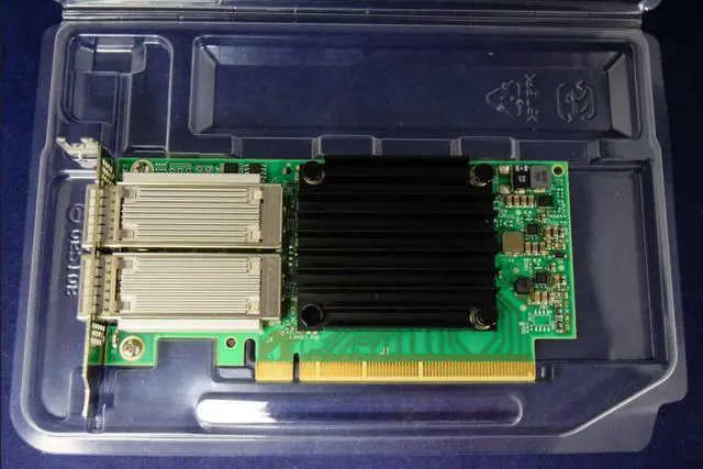 Main image of 825111-B21 HPE InfiniBand EDR/Ethernet 100Gb 2-port 840QSFP28 adapter 828108-001