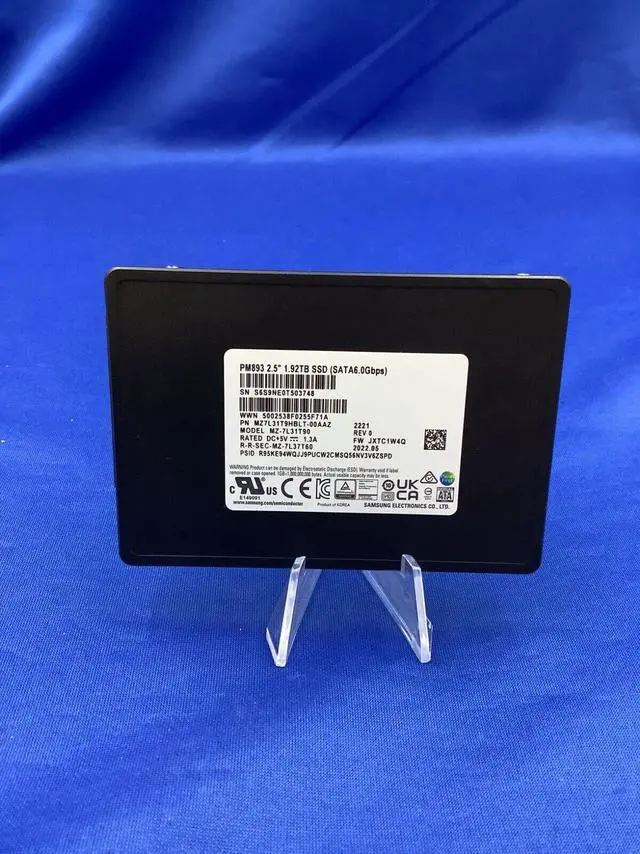 Main image of MZ-7L31T90 Samsung PM893 1.92TB SATA 6Gb/s 2.5'' Enterprise SSD MZ7L31T9HBLT