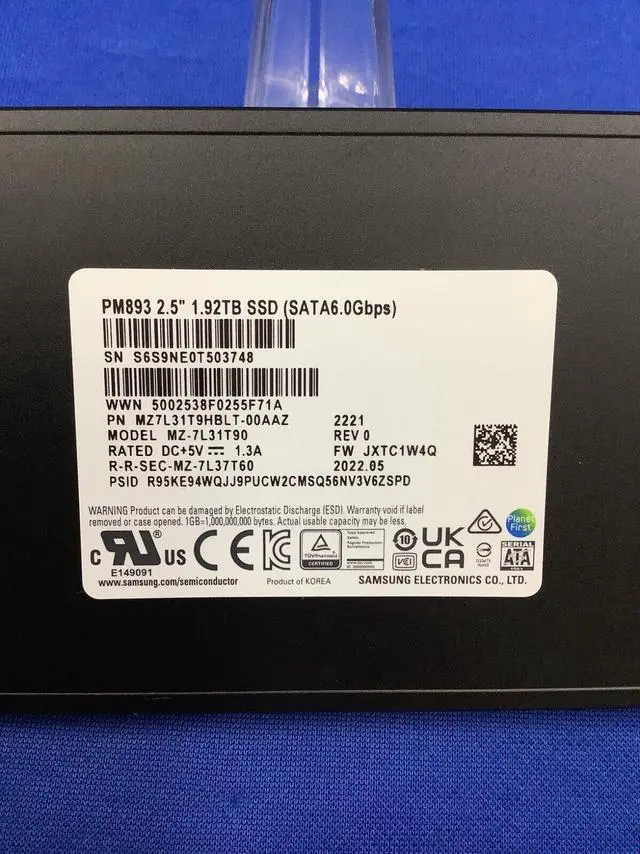 Alt view image 2 of 6 - MZ-7L31T90 Samsung PM893 1.92TB SATA 6Gb/s 2.5'' Enterprise SSD MZ7L31T9HBLT