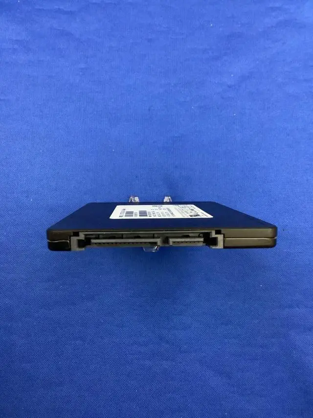 Alt view image 6 of 6 - MZ-7L31T90 Samsung PM893 1.92TB SATA 6Gb/s 2.5'' Enterprise SSD MZ7L31T9HBLT