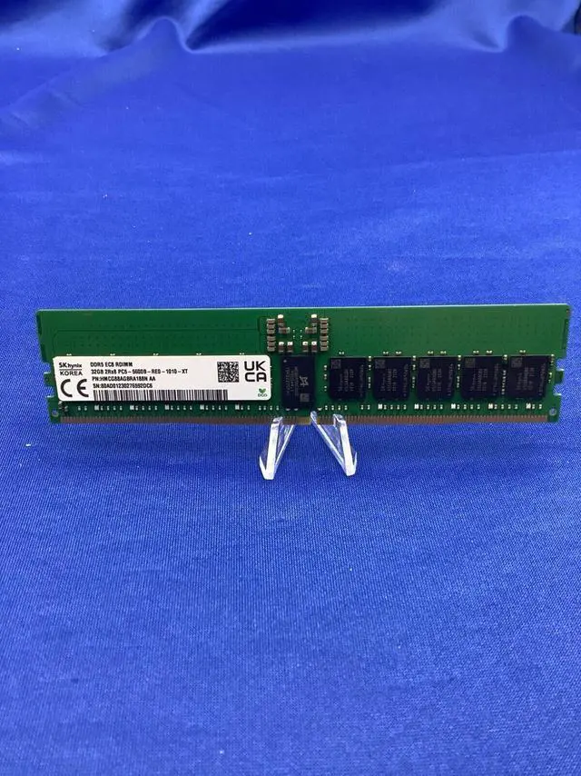 Main image of (NOT FOR HOME PC!) HMCG88AGBRA190N HYNIX 32GB (1X32GB) 2Rx8 PC5-5600B ECC RDIMM MEMORY