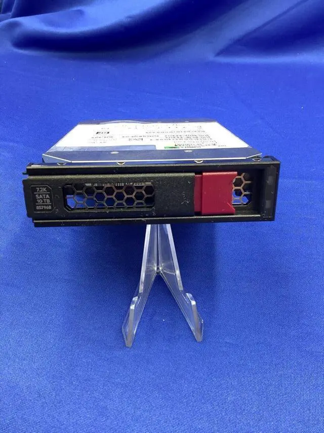 Alt view image 2 of 3 - 857650-B21 HPE 10TB SATA 6G BC 7.2K LFF LP HELIUM 512E HDD 857968-001