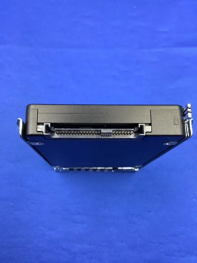 Alt view image 4 of 6 - K60N7 DELL EMC SAMSUNG PM1725B 3.2TB NVMe 2.5 SSD 0K60N7 MZ-WLL3T2C MZWLL3T2HAJQ