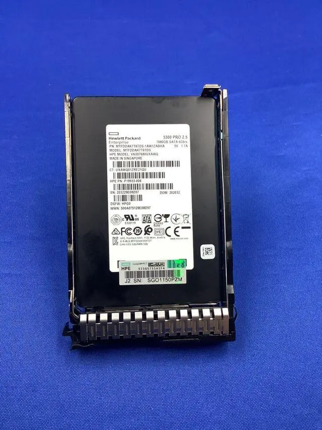 Main image of P18431-B21 HPE 7.68TB SATA 6G Read Intensive MV sc sff 2.5inch SSD P18486-001