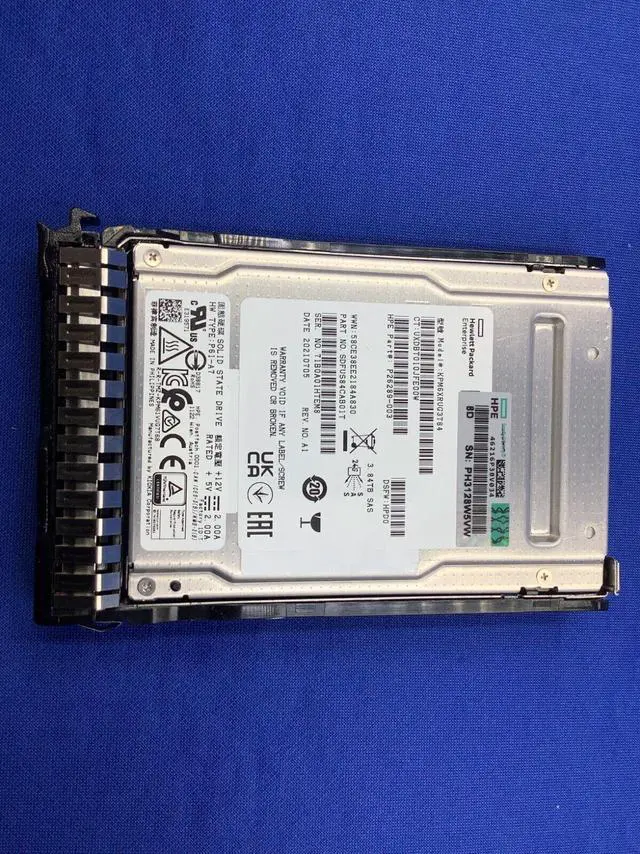 Alt view image 2 of 7 - (NOT FOR HOME PC!) P26306-B21 HPE 3.84TB SAS 12G RI SFF SC PM6 SSD P26289-003 P37168-001