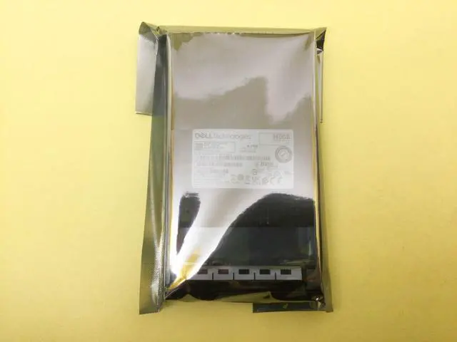 Main image of KXT48 Dell 960GB PCIe4.0 NVMe Read Intensive 2.5" U.2 SSD MTFDDCKCC960TFR New