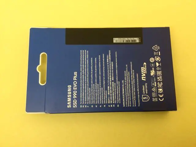 Alt view image 2 of 3 - SAMSUNG 990 EVO Plus 4TB PCIe NVMe M.2 2280 Internal SSD MZ-V9S4T0B/AM New